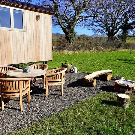 Little Ash Glamping - Luxury Shepherd'S Huts Newton Abbot Buitenkant foto