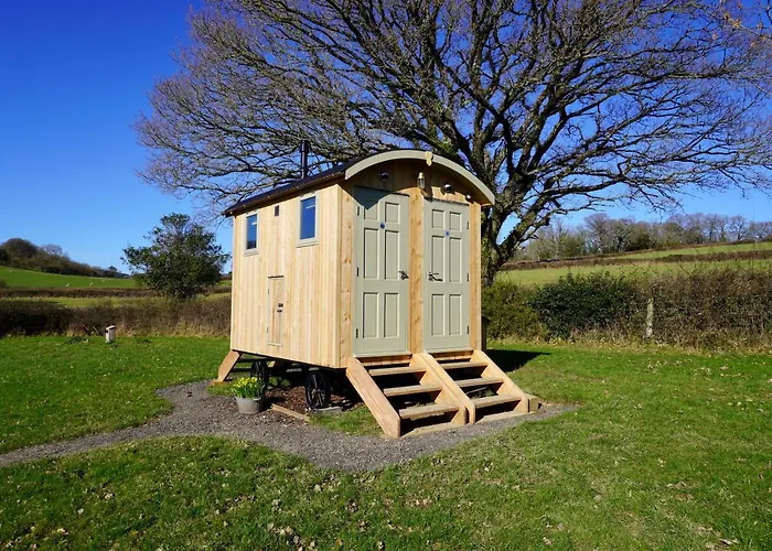 Little Ash Glamping - Luxury Shepherd\'S Huts