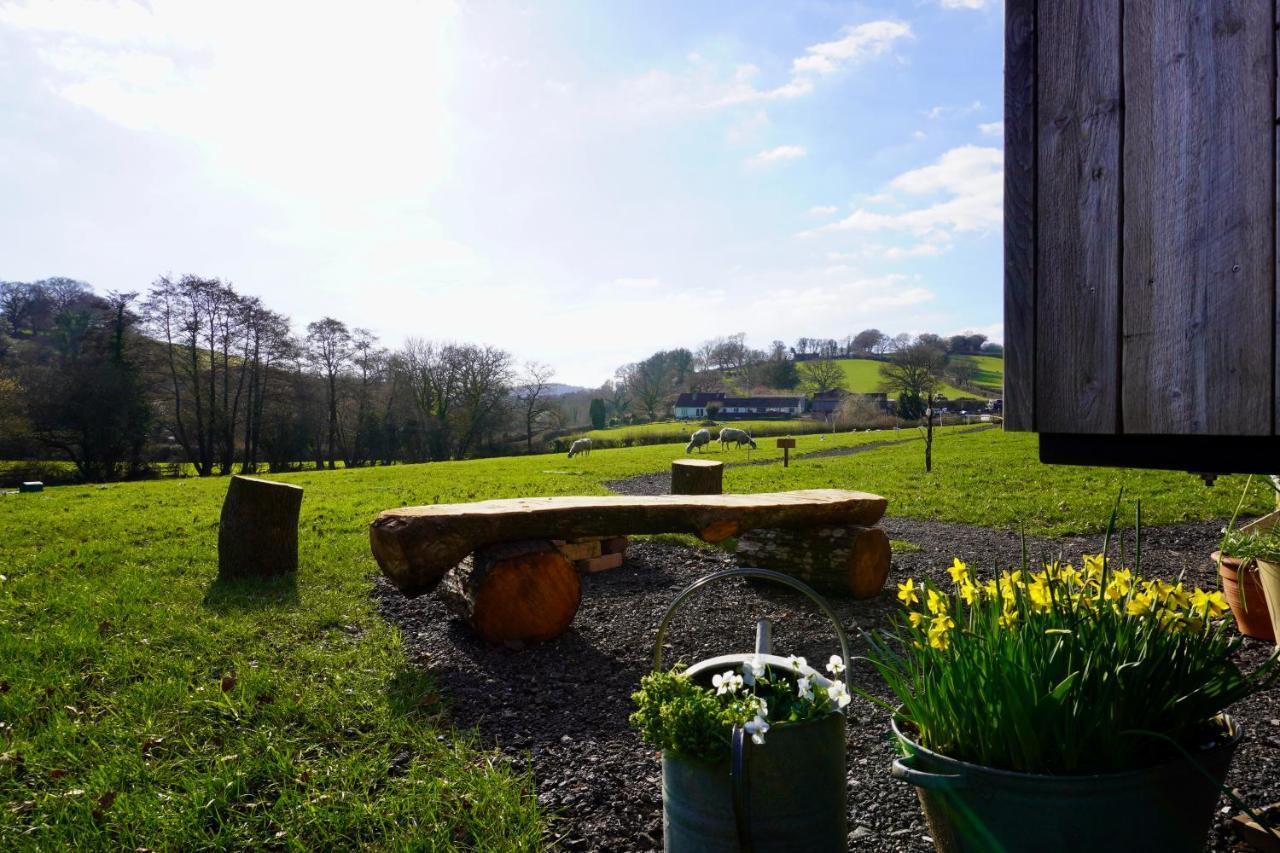 Little Ash Glamping - Luxury Shepherd's Huts Holiday home